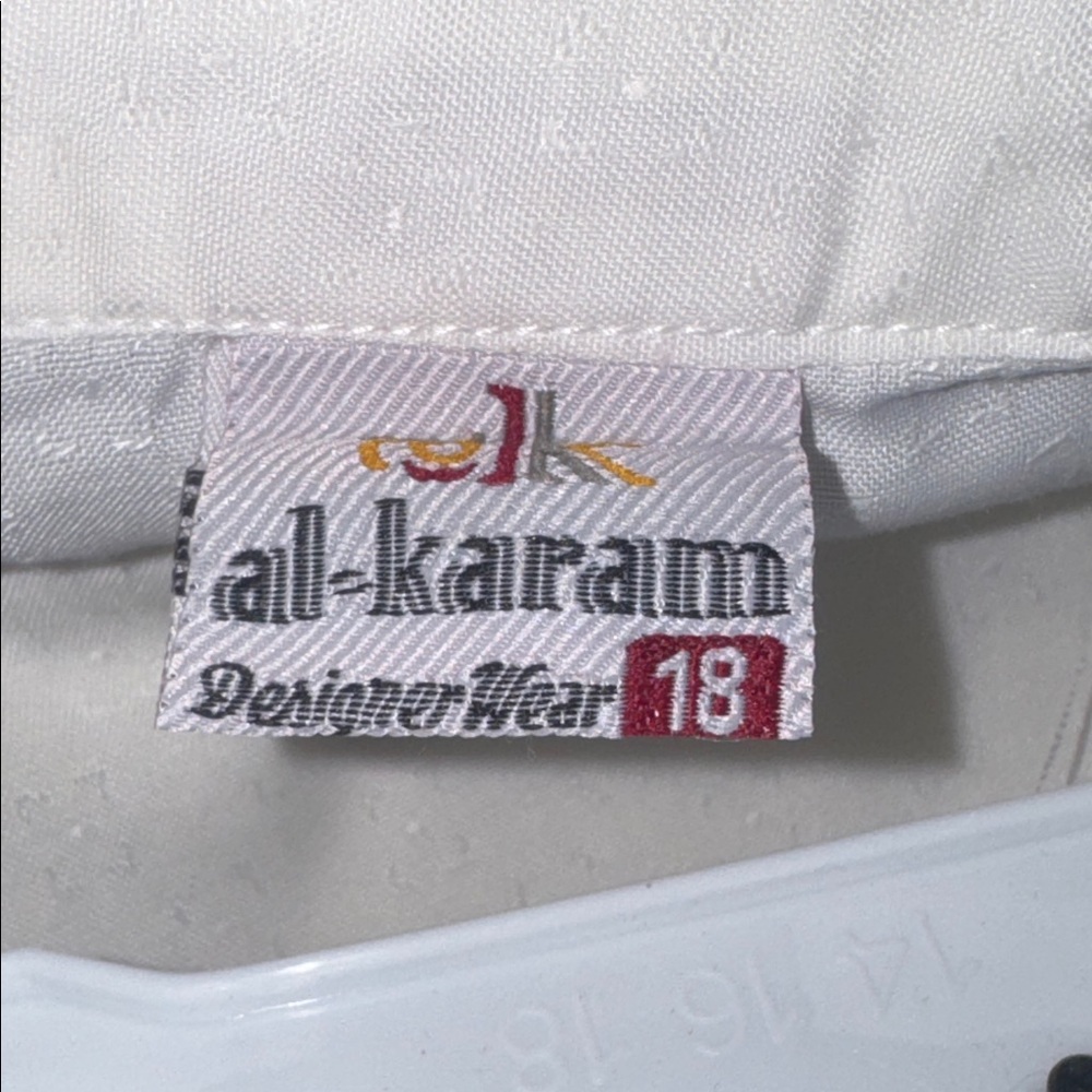 Boys Kurta & pajama set W/ navy blue waistcoat from Al-karam - Picture 4 of 6